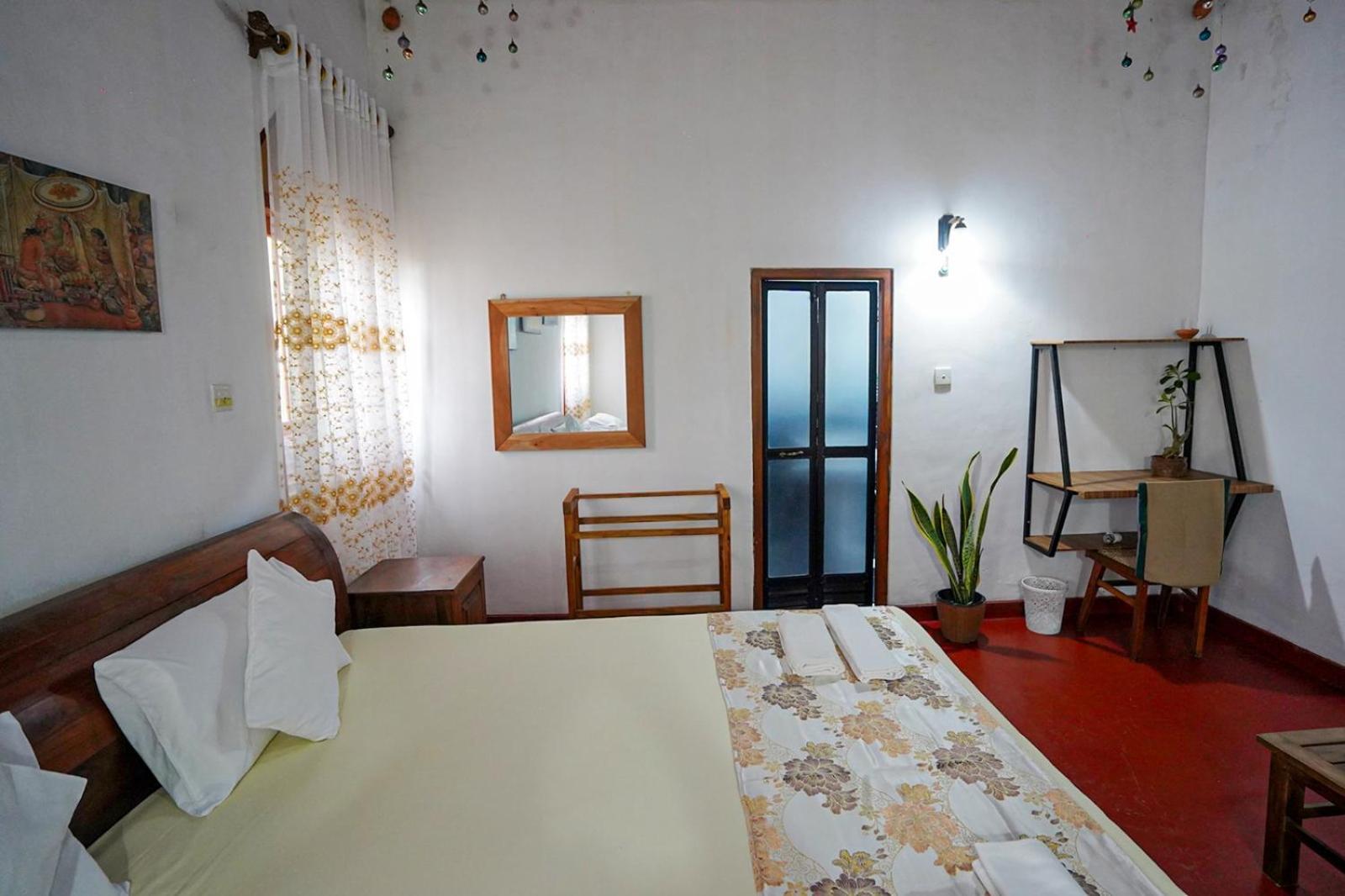 4Ty Two Homestay Galle Dış mekan fotoğraf
